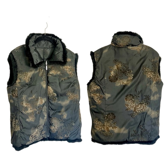 Montanaco Jackets & Blazers - New Montanaco reversible velvet burnout faux fur trim puffer vest black Sz Large